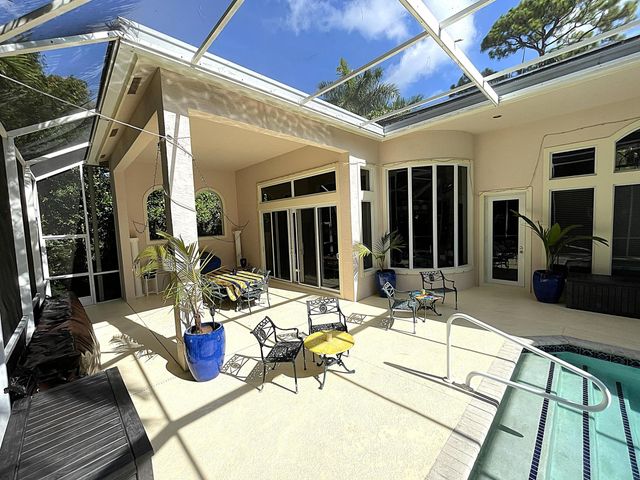 4740 Glenn Pine Lane, Boynton Beach, FL 33436