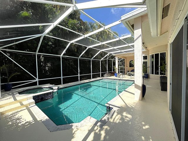 4740 Glenn Pine Lane, Boynton Beach, FL 33436