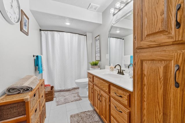4840 S Prairie View Avenue, Battlefield, MO 65619
