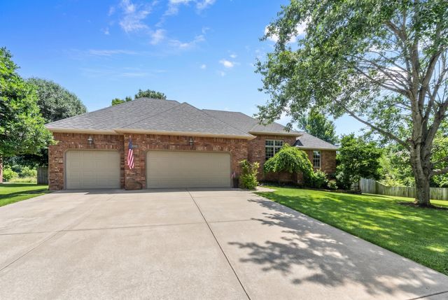 4840 S Prairie View Avenue, Battlefield, MO 65619