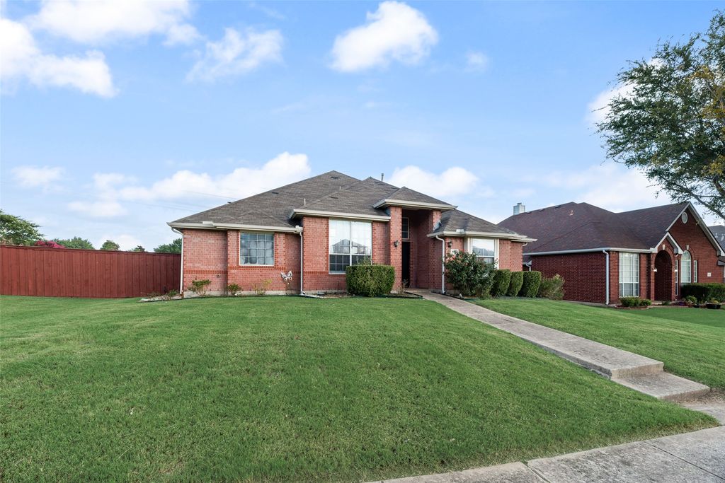 3444 Bluegrass Drive, Plano, TX 75074