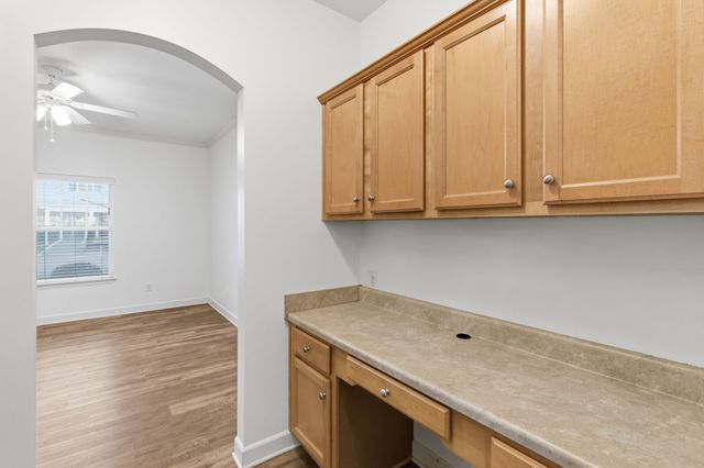 553 Rosedale Ave Apt 102, Nashville, TN 37211