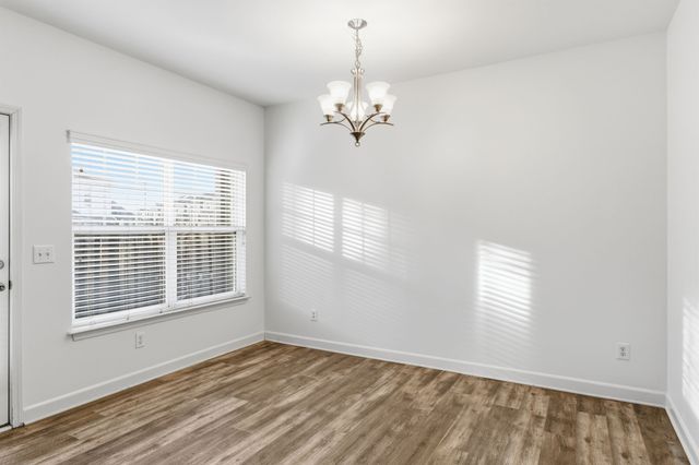 553 Rosedale Ave Apt 102, Nashville, TN 37211