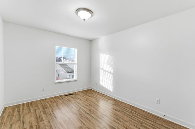 553 Rosedale Ave Apt 102, Nashville, TN 37211