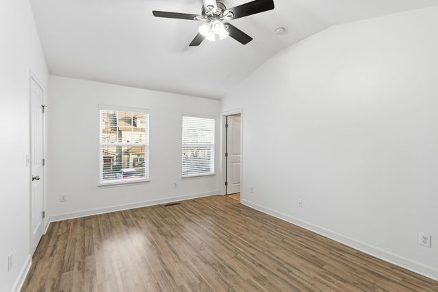 553 Rosedale Ave Apt 102, Nashville, TN 37211