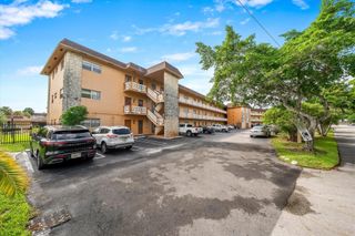 5031 W Oakland Park Blvd 112, Lauderdale Lakes, FL 33313