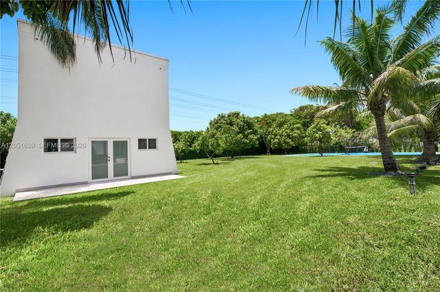 10420 SW 64th Street, Miami, FL 33173