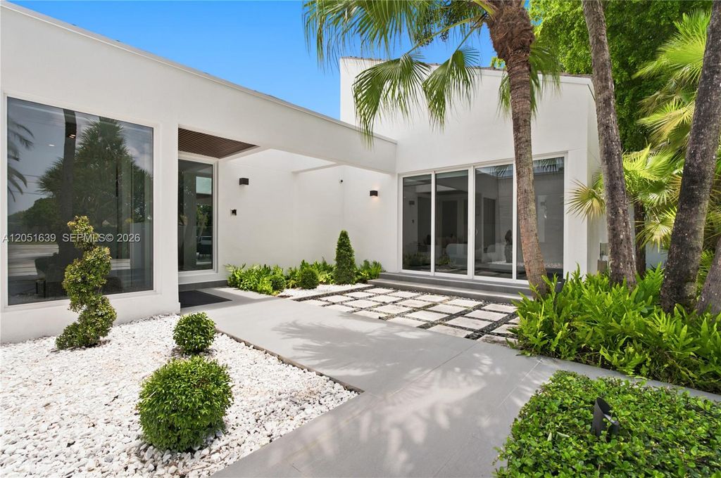 10420 SW 64th Street, Miami, FL 33173