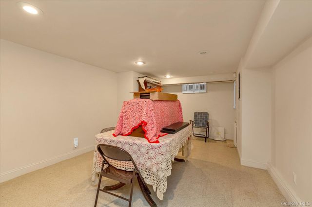 45 Sylvia Lane, New Hyde Park, NY 11040