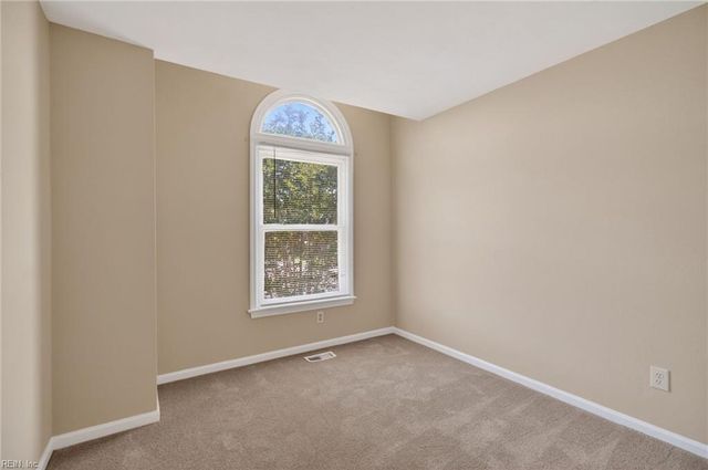 508 Long PT, Chesapeake, VA 23322