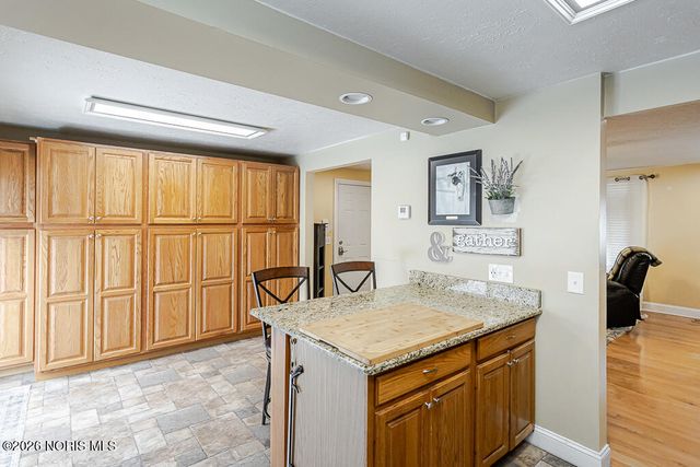 6418 Scarsdale Road, Maumee, OH 43537