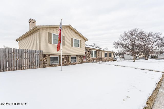 6418 Scarsdale Road, Maumee, OH 43537