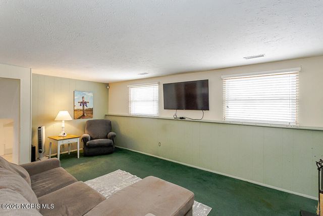 6418 Scarsdale Road, Maumee, OH 43537