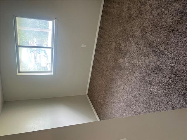 2812 N Peniel Avenue, Oklahoma City, OK 73127