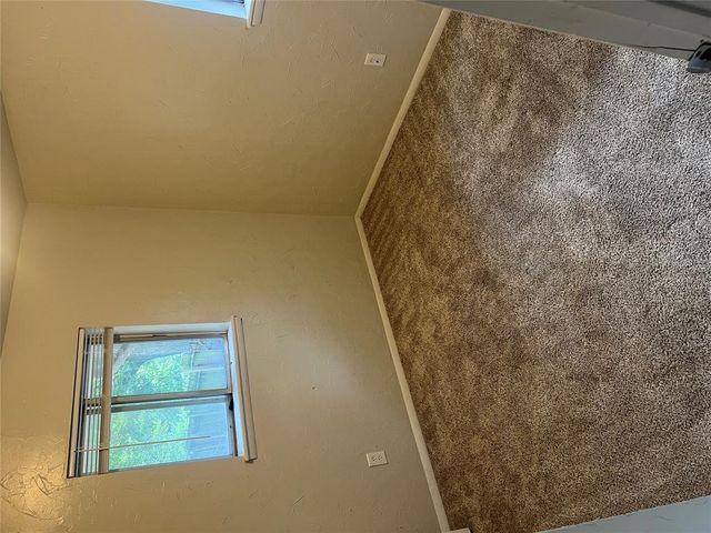 2812 N Peniel Avenue, Oklahoma City, OK 73127