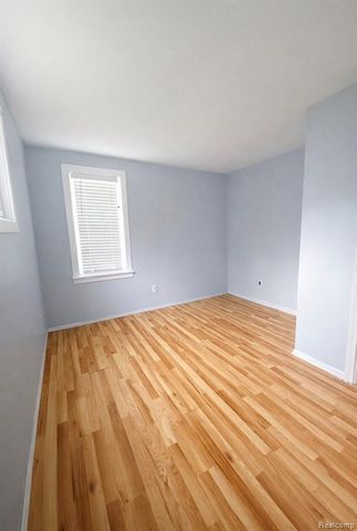 19397 Gaylord, Redford, MI 48240