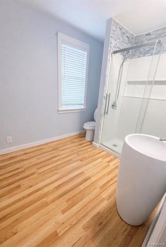 19397 Gaylord, Redford, MI 48240