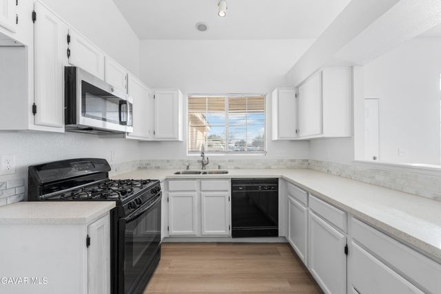 3209 Titcher Lane, Rosamond, CA 93560