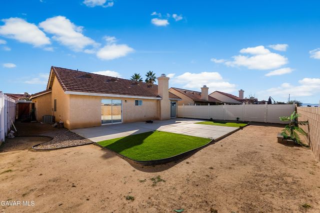 3209 Titcher Lane, Rosamond, CA 93560