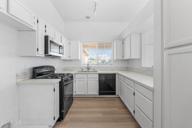 3209 Titcher Lane, Rosamond, CA 93560