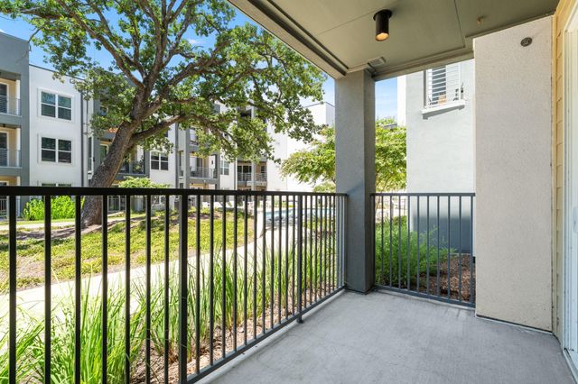 4801 Springdale RD 2002, Austin, TX 78723