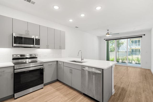 4801 Springdale RD 2002, Austin, TX 78723