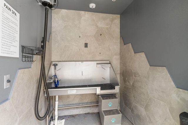 4801 Springdale RD 2002, Austin, TX 78723