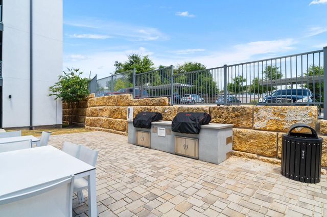 4801 Springdale RD 2002, Austin, TX 78723
