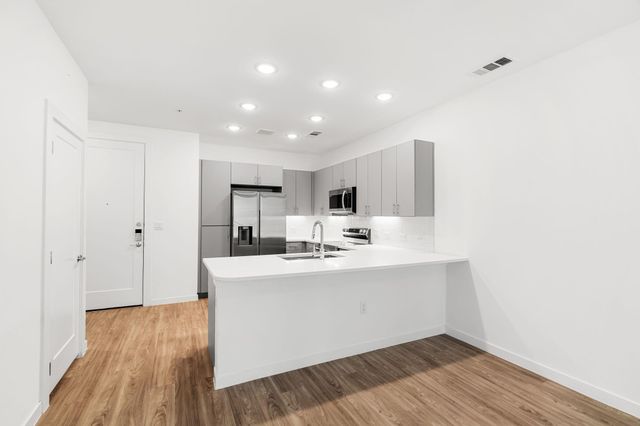 4801 Springdale RD 2002, Austin, TX 78723