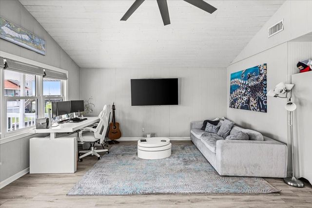 4306 Spanish Main, Jamaica Beach, TX 77554