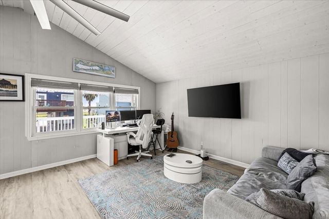 4306 Spanish Main, Jamaica Beach, TX 77554