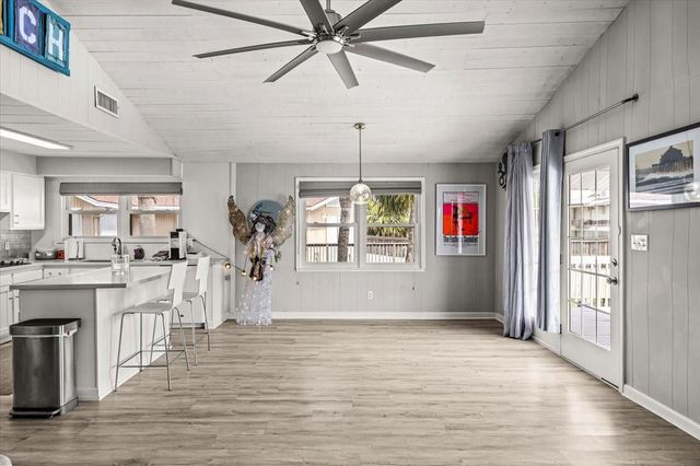 4306 Spanish Main, Jamaica Beach, TX 77554