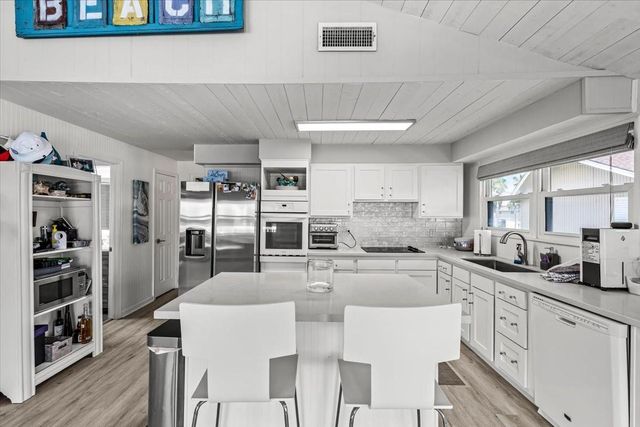 4306 Spanish Main, Jamaica Beach, TX 77554