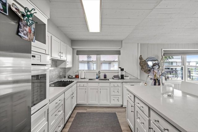 4306 Spanish Main, Jamaica Beach, TX 77554