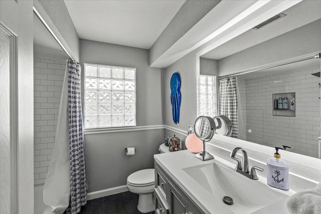 4306 Spanish Main, Jamaica Beach, TX 77554