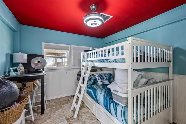 4306 Spanish Main, Jamaica Beach, TX 77554