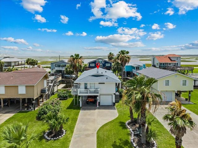 4306 Spanish Main, Jamaica Beach, TX 77554