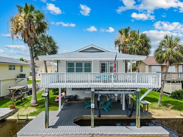 4306 Spanish Main, Jamaica Beach, TX 77554