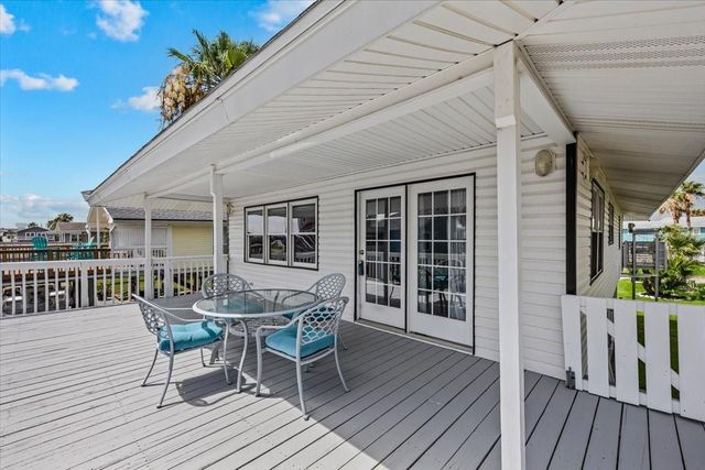 4306 Spanish Main, Jamaica Beach, TX 77554