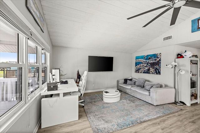 4306 Spanish Main, Jamaica Beach, TX 77554