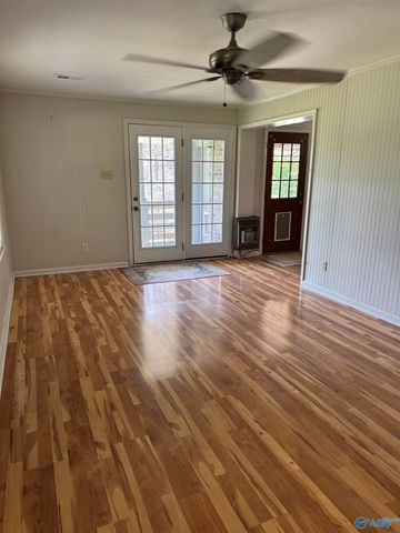 1861 New Center Road, Hartselle, AL 35640