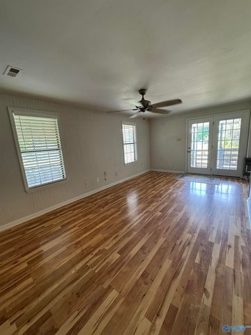 1861 New Center Road, Hartselle, AL 35640