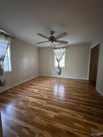 1861 New Center Road, Hartselle, AL 35640