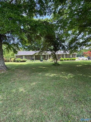 1861 New Center Road, Hartselle, AL 35640