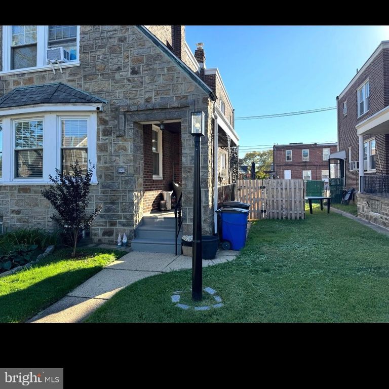 828 KNORR ST, Philadelphia, PA 19111