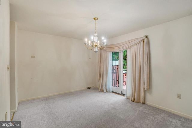 56 JEAN LO WAY, York, PA 17406