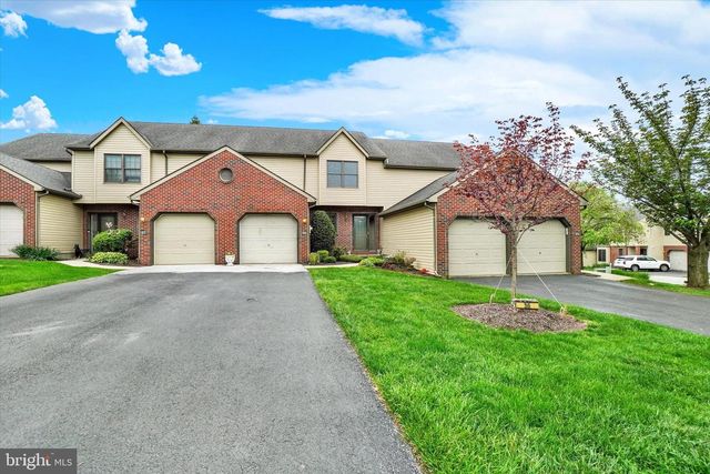 56 JEAN LO WAY, York, PA 17406
