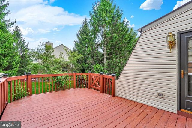 56 JEAN LO WAY, York, PA 17406