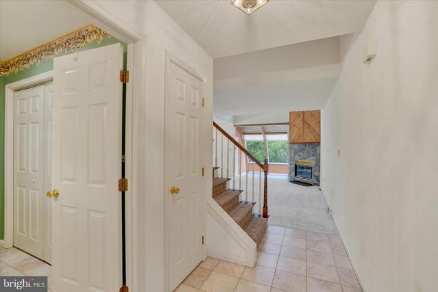 56 JEAN LO WAY, York, PA 17406