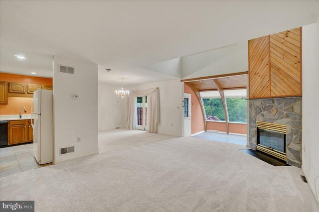 56 JEAN LO WAY, York, PA 17406